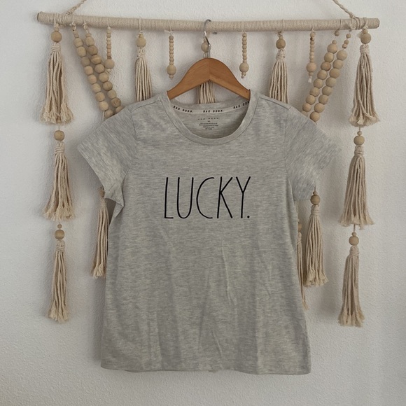 Rae Dunn lucky tee shirt short sleeve St. Patrick’s Day 🍀 Heather grey xs - Picture 2 of 14